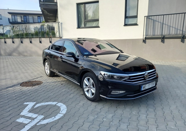 Volkswagen Passat cena 84900 przebieg: 138000, rok produkcji 2020 z Warszawa małe 781